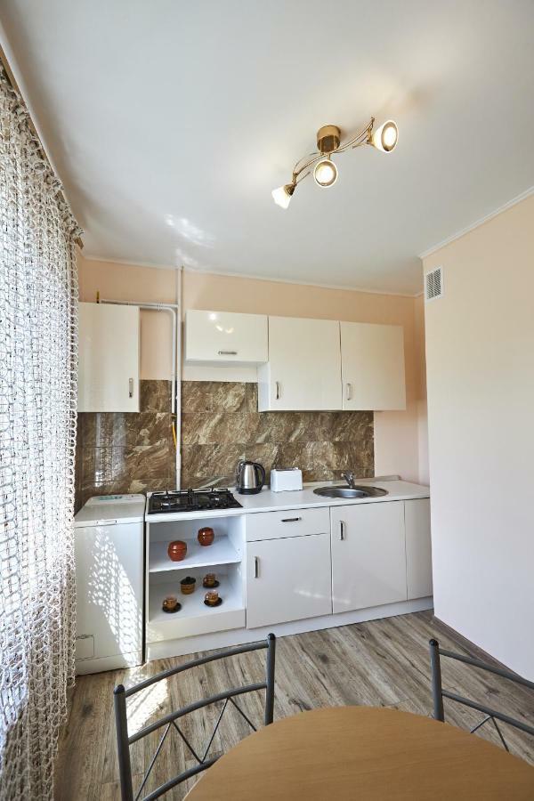 Babylon Apartments On Kievskaya Street 리우네 외부 사진